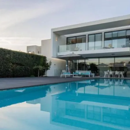 Luxurious *